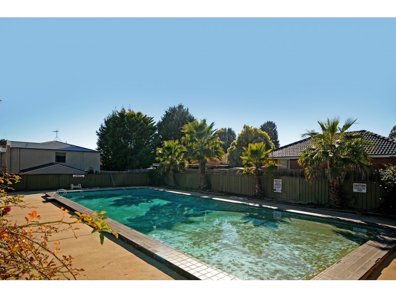 16/22 Mowatt Street, Queanbeyan NSW 2620