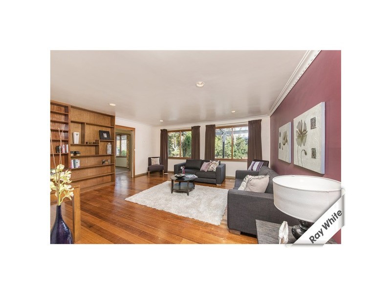 4 BYRNES PLACE, Curtin ACT 2605