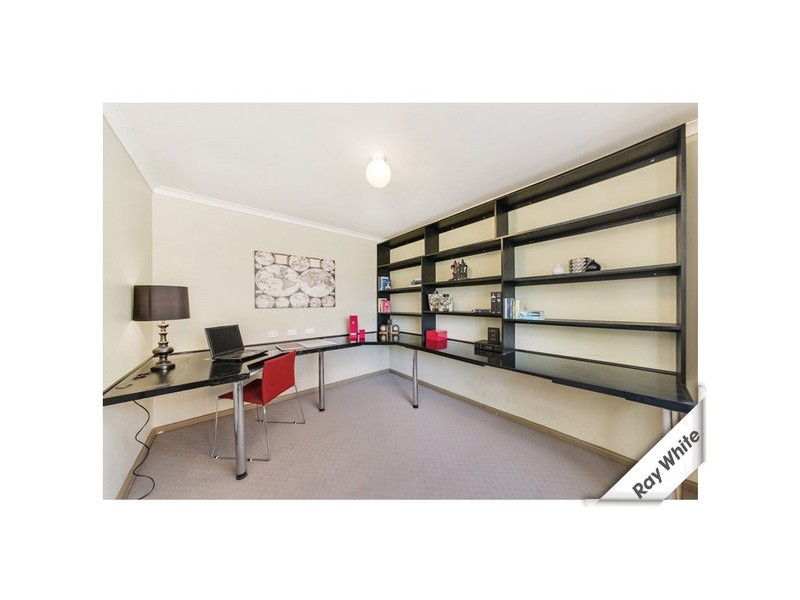 4 BYRNES PLACE, Curtin ACT 2605