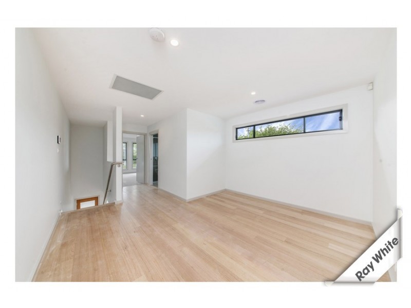 12 Kitchener Street, Hughes ACT 2605