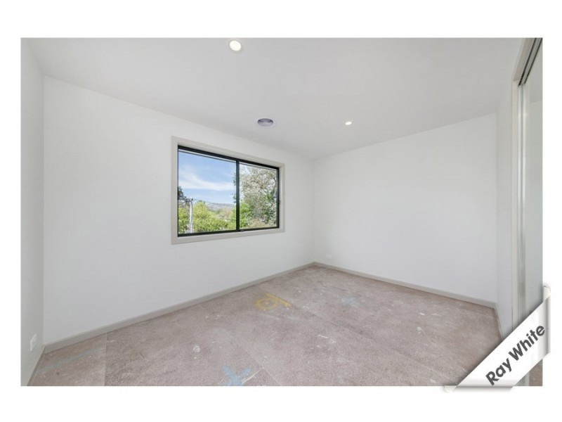 12 Kitchener Street, Hughes ACT 2605