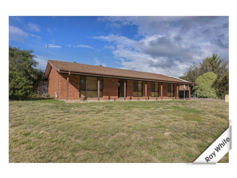 82 Rischbieth Crescent, Gilmore ACT 2905