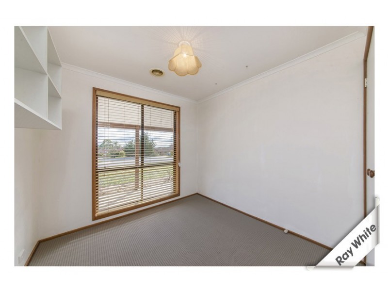 82 Rischbieth Crescent, Gilmore ACT 2905