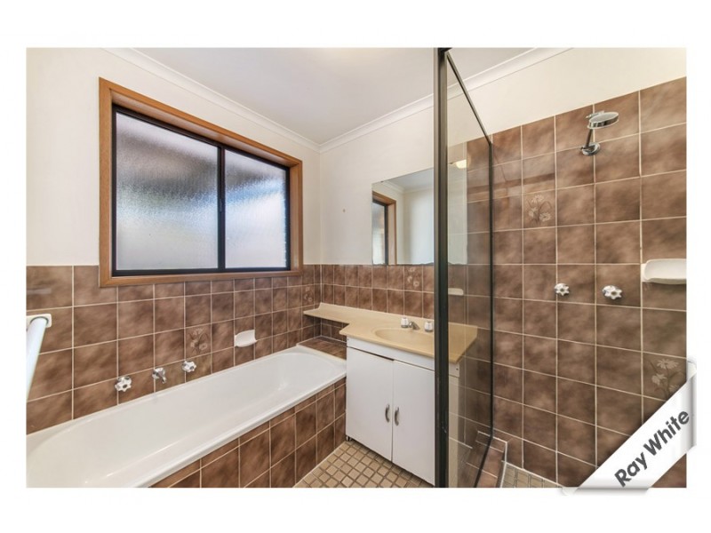 82 Rischbieth Crescent, Gilmore ACT 2905