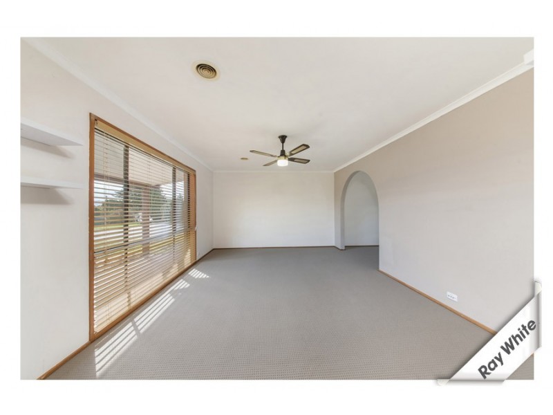 82 Rischbieth Crescent, Gilmore ACT 2905
