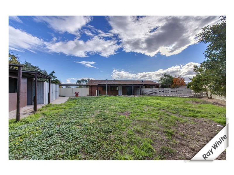 82 Rischbieth Crescent, Gilmore ACT 2905