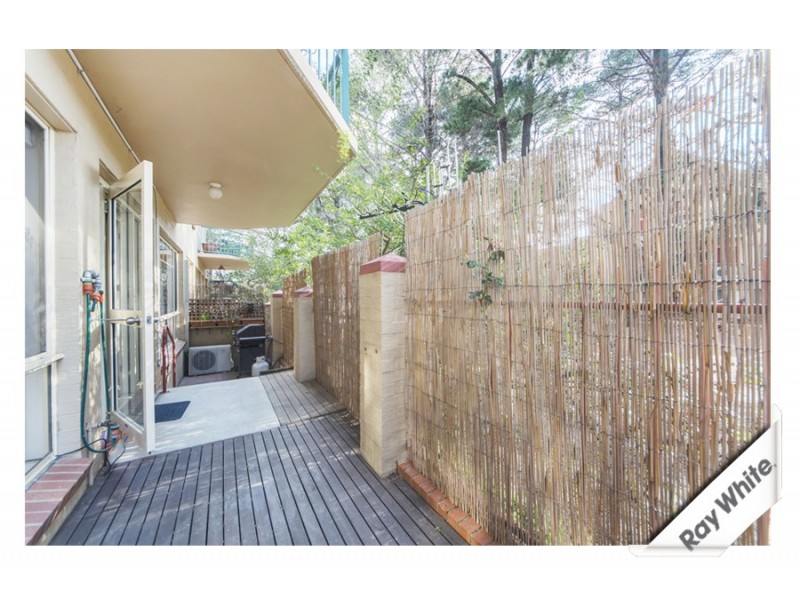 2/140 Port Jackson Circuit, Phillip ACT 2606