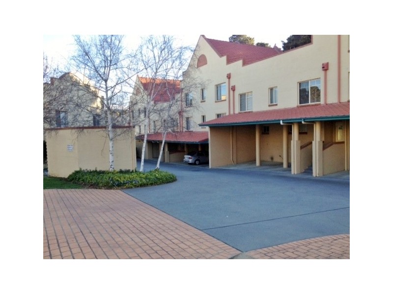 11/140 Port Jackson Circuit, Phillip ACT 2606