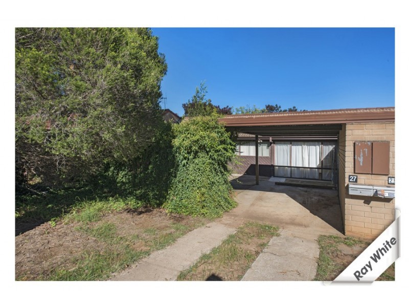 27 GODDARD CRESCENT, Holt ACT 2615