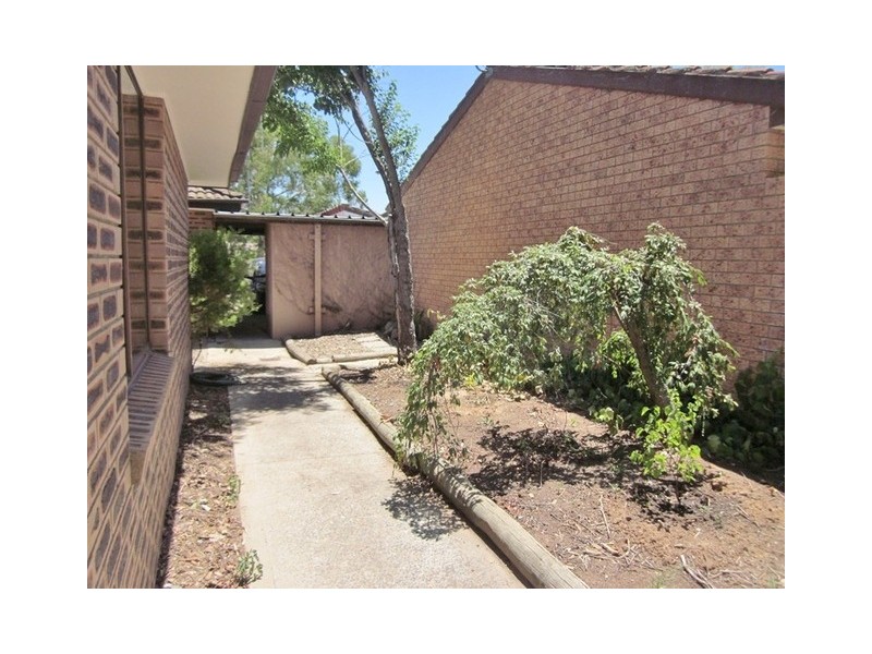 13 LEVINE STREET, Evatt ACT 2617