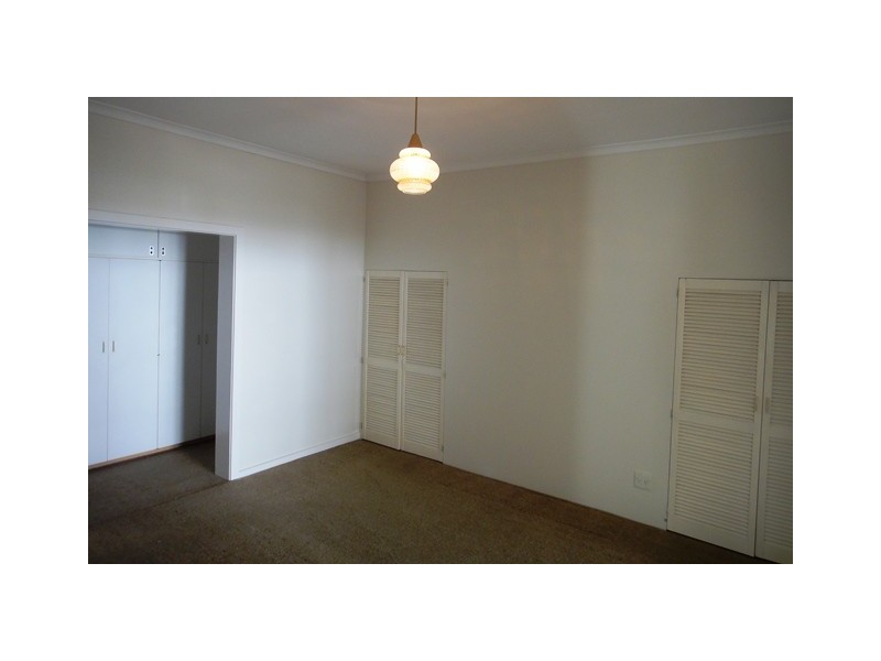 16 Banks Street, Yarralumla ACT 2600