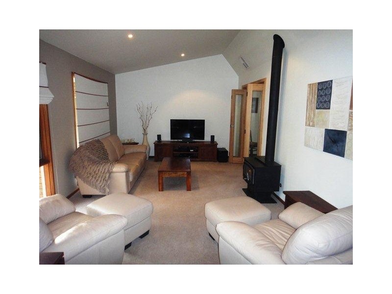 64 Costello Circuit, Calwell ACT 2905