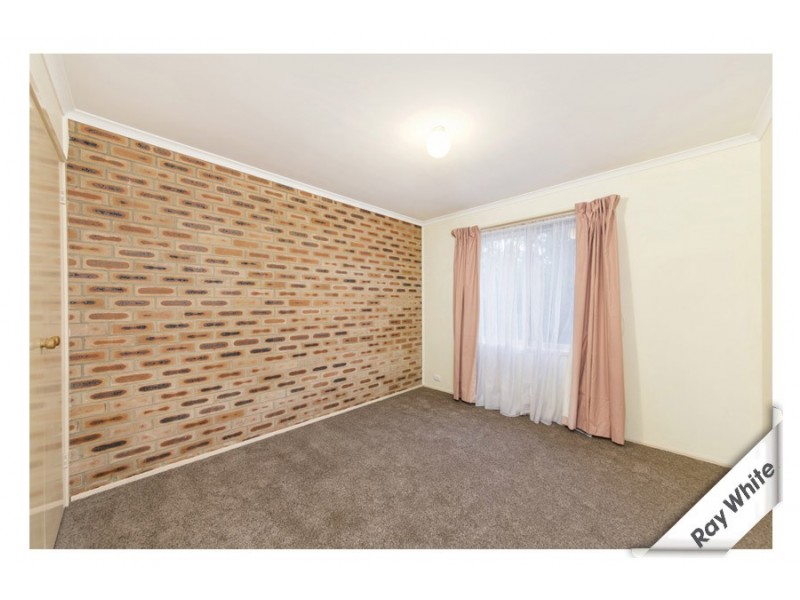 2/5 Nernst Place, Banks ACT 2906