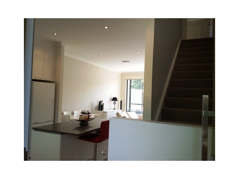 2/58 HURLEY STREET, Mawson ACT 2607