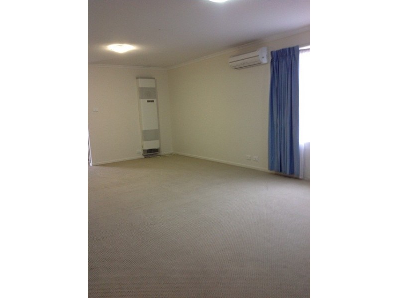 28 HEIGHWAY STREET, Macgregor ACT 2615