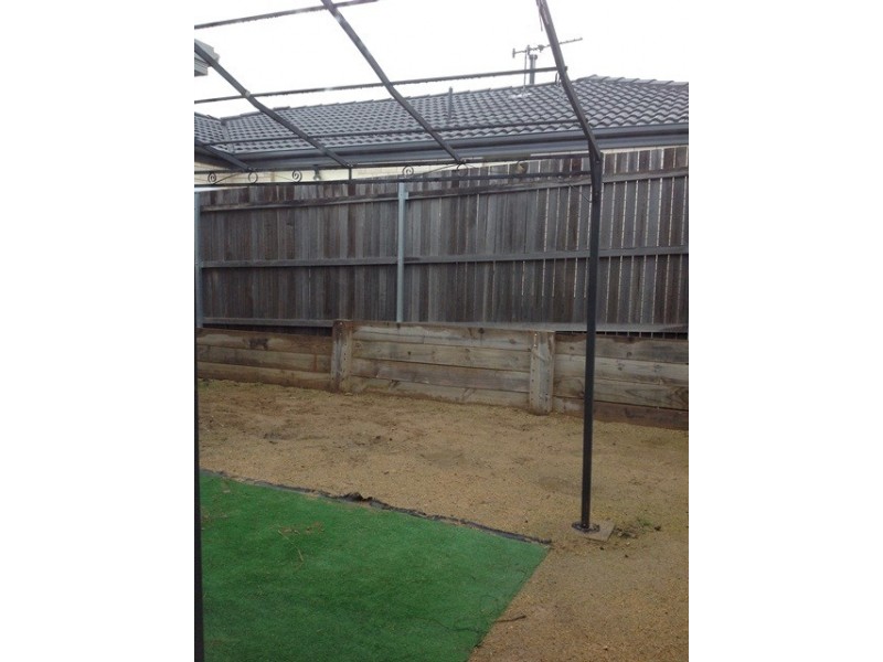 28 HEIGHWAY STREET, Macgregor ACT 2615