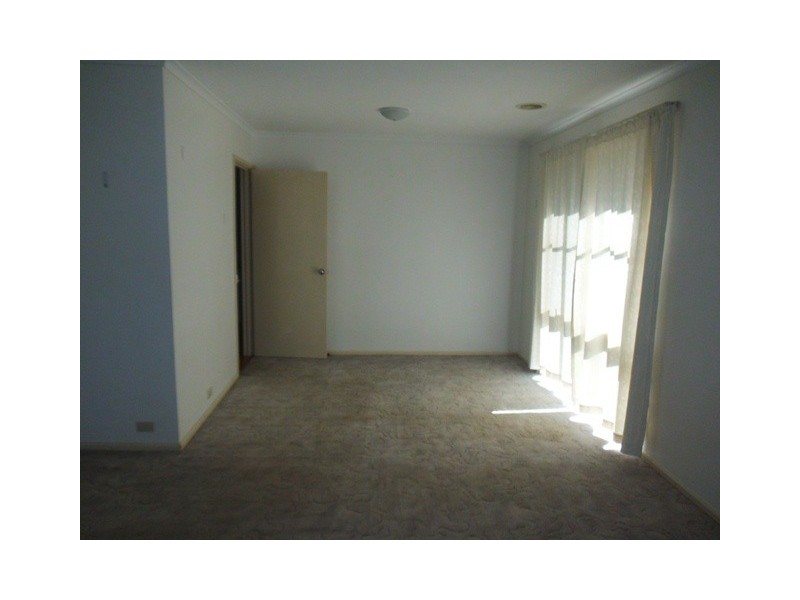 75 ROSS SMITH CRESCENT, Scullin ACT 2614