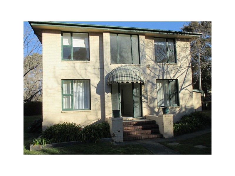 2/25 Nathan Street, Deakin ACT 2600