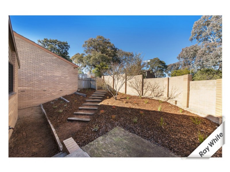 77 Hallen Close, Swinger Hill ACT 2606