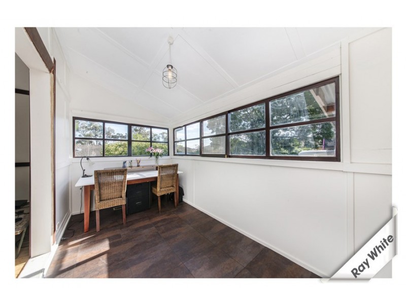 36 Donald Road, Queanbeyan NSW 2620