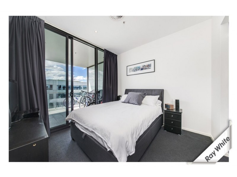 1601/240 ‘Manhattan on the Park’ Bunda Street, City ACT 2601