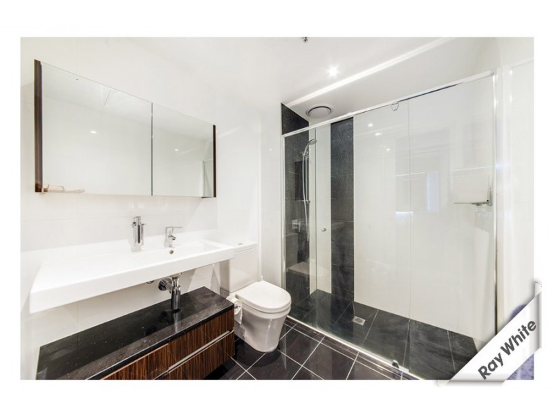 1601/240 ‘Manhattan on the Park’ Bunda Street, City ACT 2601