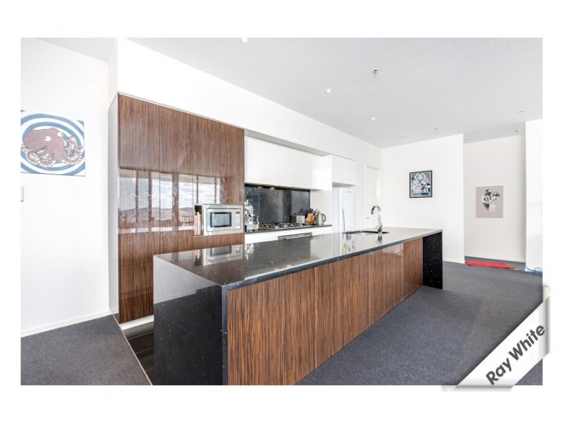 1601/240 ‘Manhattan on the Park’ Bunda Street, City ACT 2601
