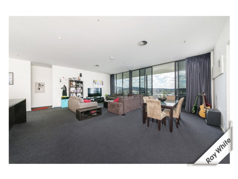 1601/240 ‘Manhattan on the Park’ Bunda Street, City ACT 2601