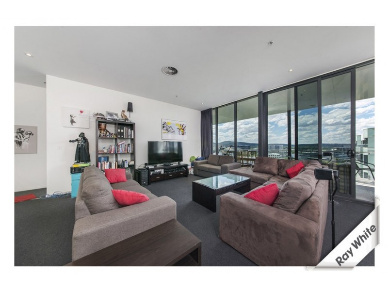 1601/240 ‘Manhattan on the Park’ Bunda Street, City ACT 2601