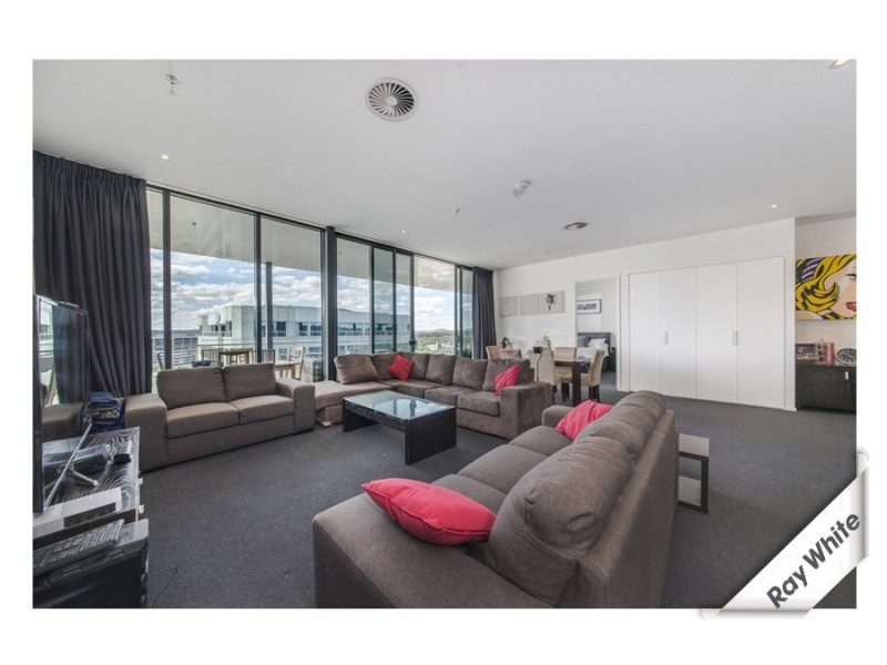 1601/240 ‘Manhattan on the Park’ Bunda Street, City ACT 2601