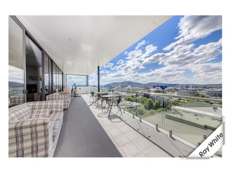 1601/240 ‘Manhattan on the Park’ Bunda Street, City ACT 2601