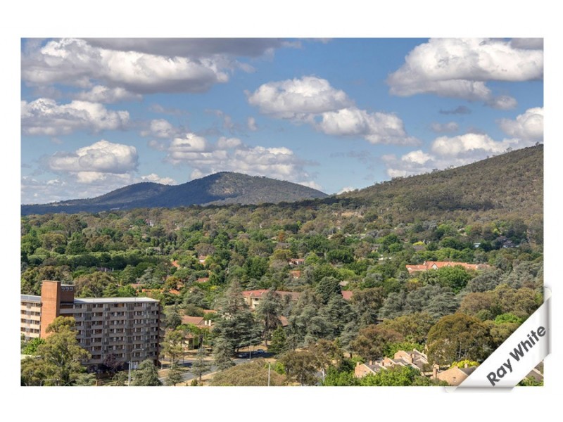 1601/240 ‘Manhattan on the Park’ Bunda Street, City ACT 2601