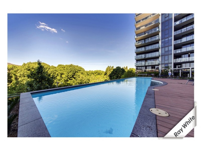 1601/240 ‘Manhattan on the Park’ Bunda Street, City ACT 2601