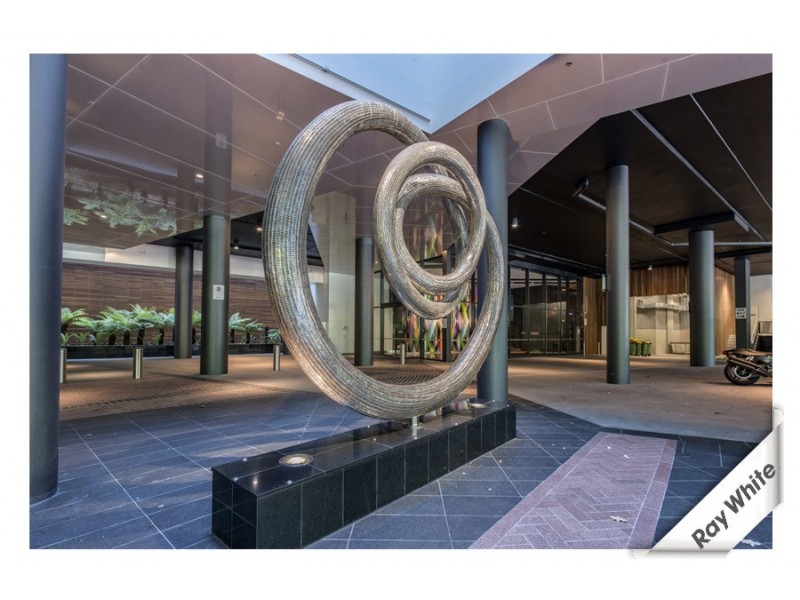 1601/240 ‘Manhattan on the Park’ Bunda Street, City ACT 2601