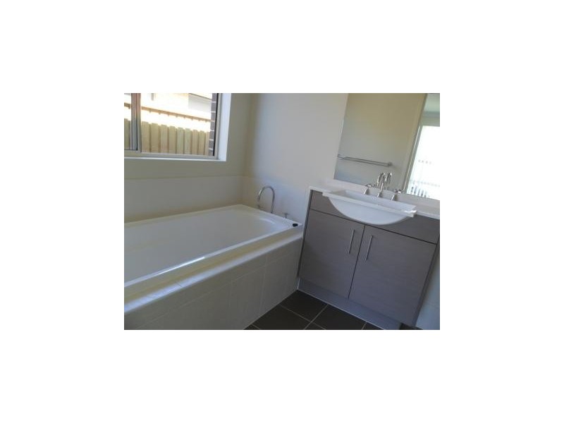 5 MARGARET TUCKER STREET, Bonner ACT 2914