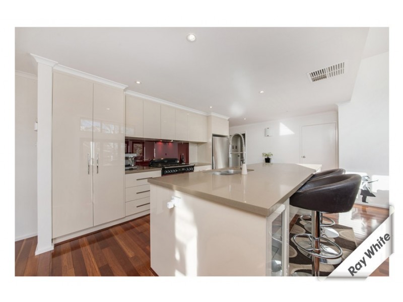6 Gibb Place, Wanniassa ACT 2903