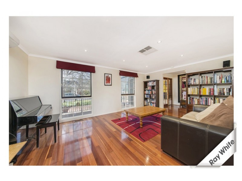 6 Gibb Place, Wanniassa ACT 2903