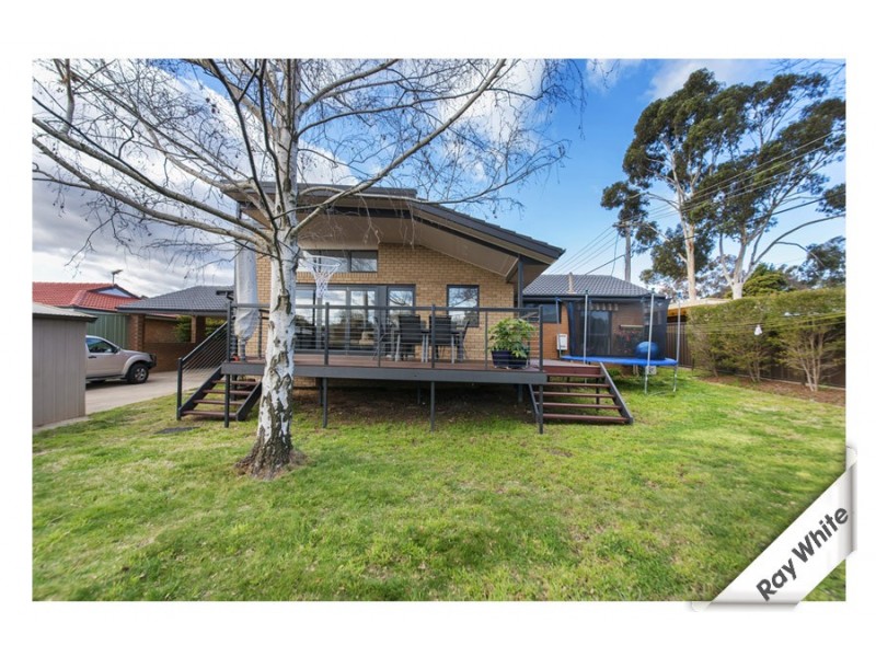 6 Gibb Place, Wanniassa ACT 2903