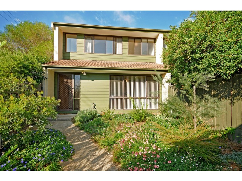 34/100 CHEWINGS STREET, Page ACT 2614