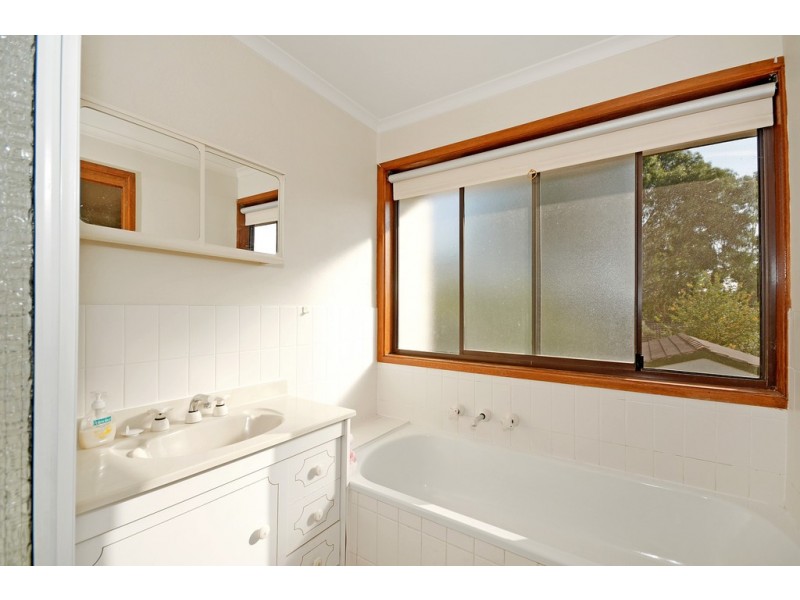 34/100 CHEWINGS STREET, Page ACT 2614