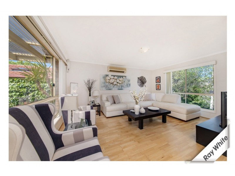 18 Chipperfield Circuit, Gordon ACT 2906