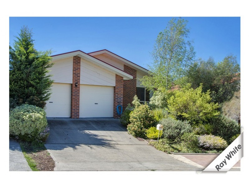 18 Chipperfield Circuit, Gordon ACT 2906