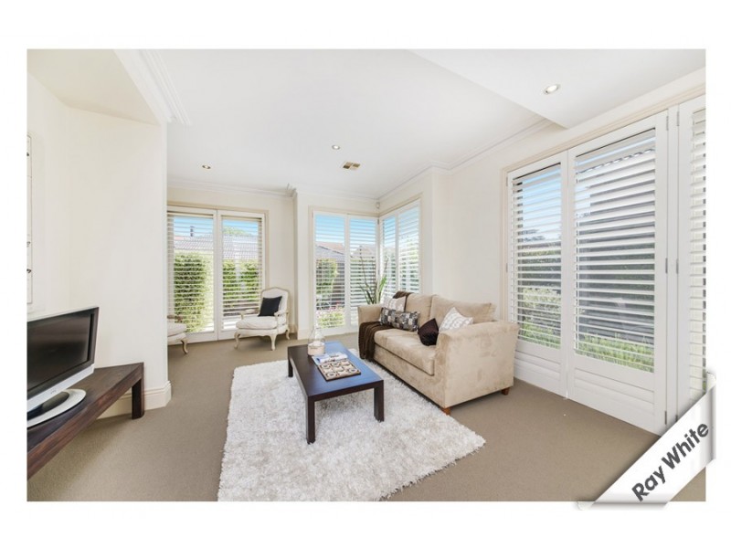2/10 Hutchins Street, Yarralumla ACT 2600
