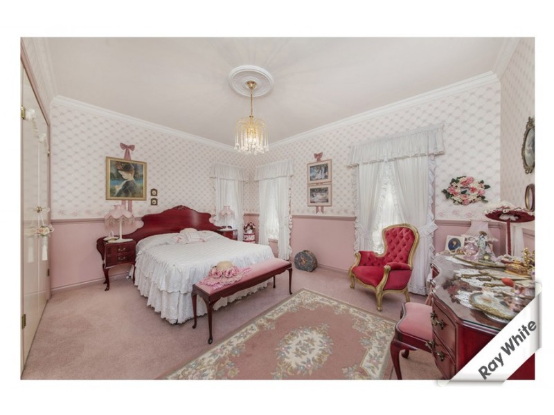 5 William Wilkins Crescent, Isaacs ACT 2607