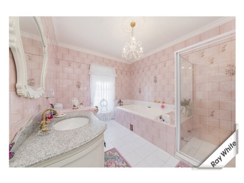5 William Wilkins Crescent, Isaacs ACT 2607