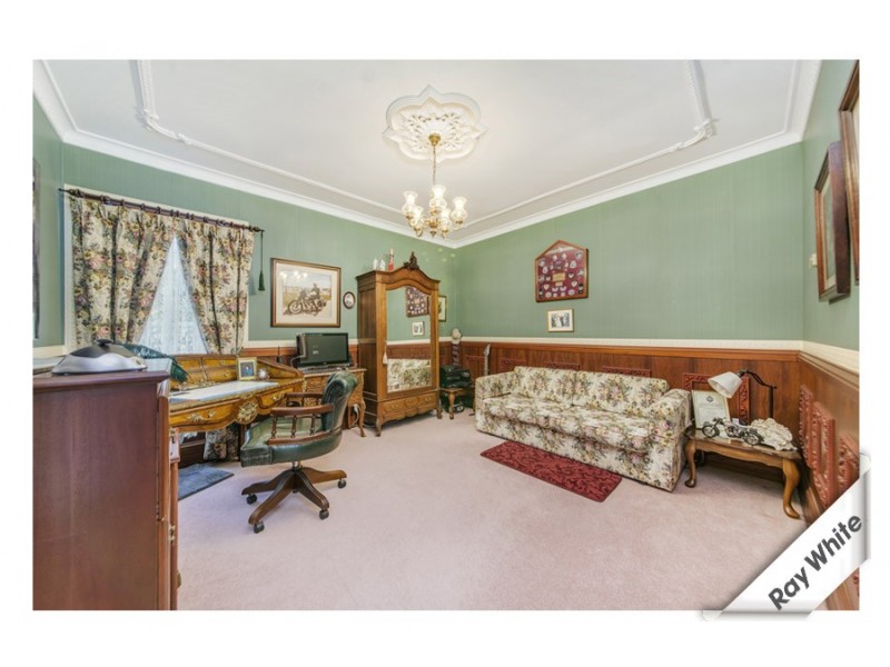 5 William Wilkins Crescent, Isaacs ACT 2607
