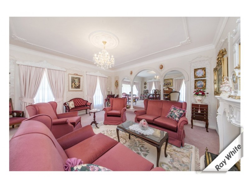 5 William Wilkins Crescent, Isaacs ACT 2607