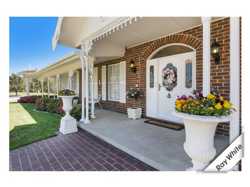 5 William Wilkins Crescent, Isaacs ACT 2607
