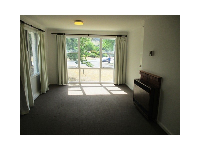 2 Tooms Place, Lyons ACT 2606