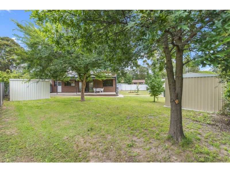 16 Australie Close, Gilmore ACT 2905